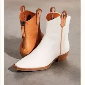 We The Free Wesley White Ankle Boots US 7 NEW